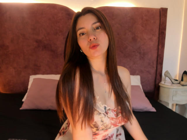 LinaFoxyHot - Live porn &amp; sex cam - 28500080