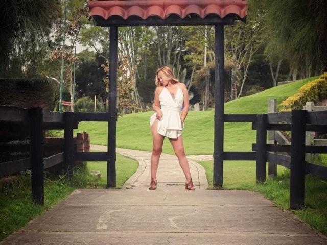 LilithBonneth - Live porn &amp; sex cam - 28501595