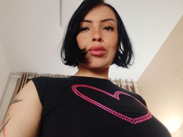 VeroHands - Live porn &amp; sex cam - 28503338