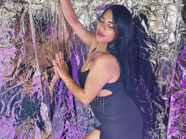 MiaBellucci - Live porn &amp; sex cam - 28505030