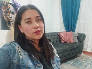 Fișa detaliată a AlanaSteel