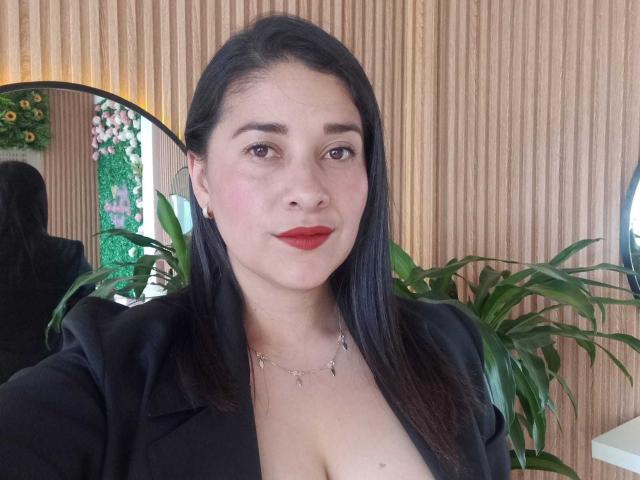 AlanaSteel - Live porn &amp; sex cam - 28506401