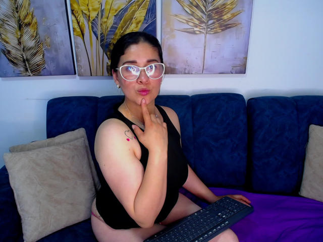 AlanaSteel - Live porn &amp; sex cam - 28506446