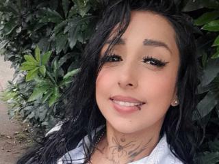 AlejandraVega'in detaylı sayfasını gör