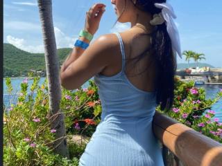 Fișa detaliată a AdelleVelvet