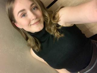 Fișa detaliată a MoonBloom