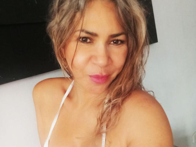 BrigiteWalsh - Camera khiêu dâm &amp; quyến rũ trực tiếp - 28512779