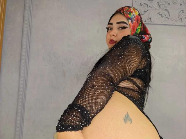 InayaKhalifa - Live porn &amp; sex cam - 28518017