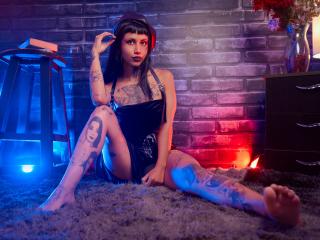 Lásd a NyxVega teljes profilját