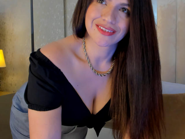 CameronViviane - Live sex cam - 28521194