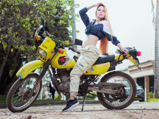 Podívejte se na podrobnou kartu MiaValentine