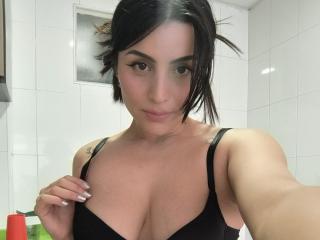 Ver la ficha detallada de SaraWestt