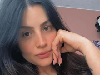 Lásd a SaraWestt teljes profilját