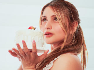 Ver la ficha detallada de SaraWestt