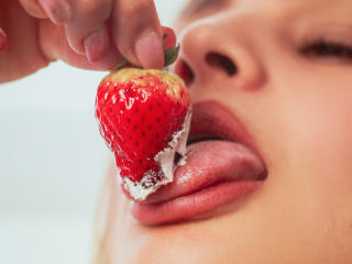 Ver la ficha detallada de SaraWestt