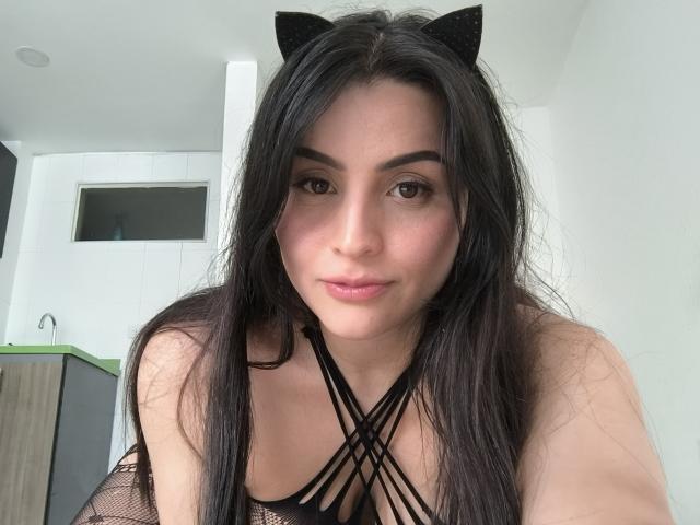 SaraWestt - Porno na żywo i seks kamera - 28523396