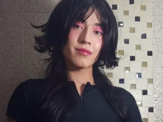 Lásd a EllieCherry teljes profilját