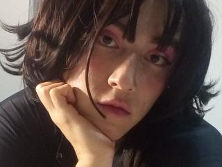 Podívejte se na podrobnou kartu EllieCherry