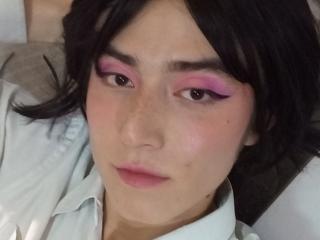 Podívejte se na podrobnou kartu EllieCherry