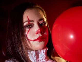 Lásd a SamanthaVenus teljes profilját