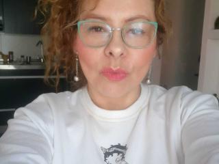 Lásd a MiaAmoretti teljes profilját