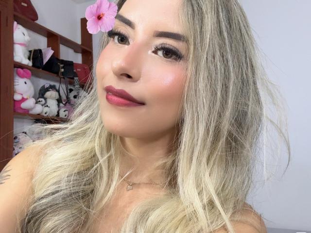 CloeRouss - Live sexe cam - 28528847