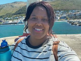 Ver la ficha detallada de SweetBustyBee