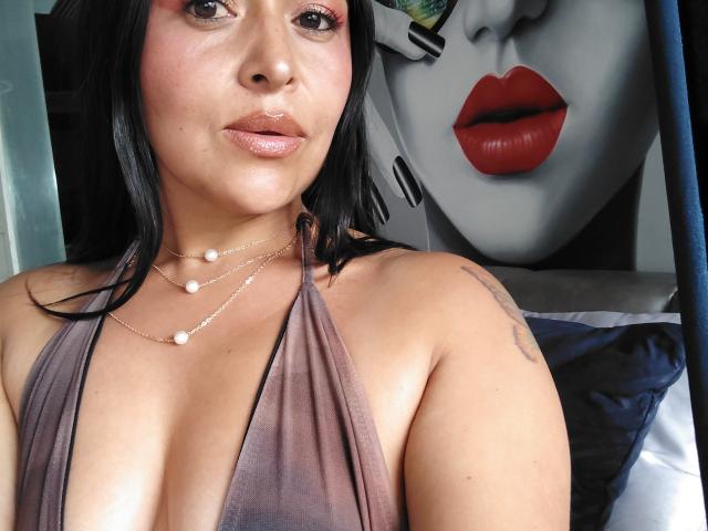 AfroditaLaDiosa - Live porn &amp; sex cam - 28529075