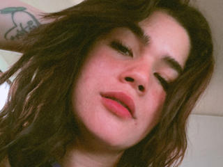 Lásd a ScarlletZhen teljes profilját