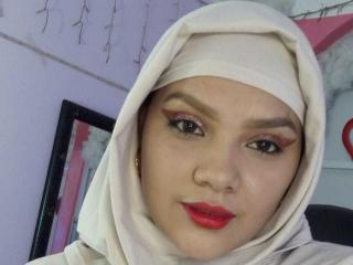 Lásd a AzaharaMahmud teljes profilját