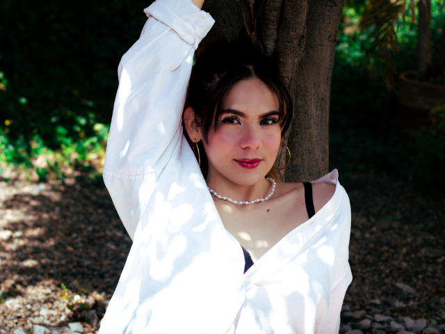 LindaPerez - Live porn &amp; sex cam - 28532255