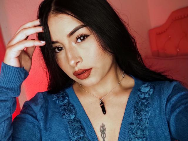 EmilyVv - Live sex cam - 28533260