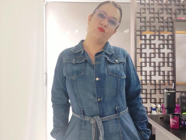 AmeliaWilson - Live sex cam - 28535270