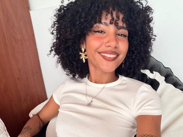 CinthiaWalker - Live sex cam - 28535417