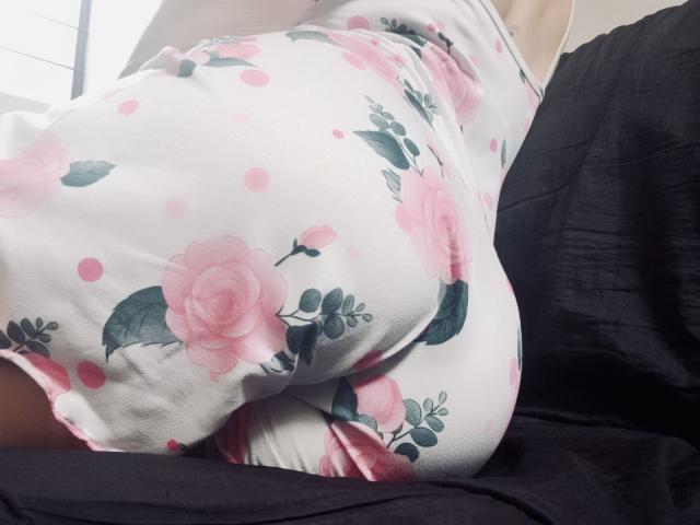 LorenHolmes - Live sexe cam - 28535579