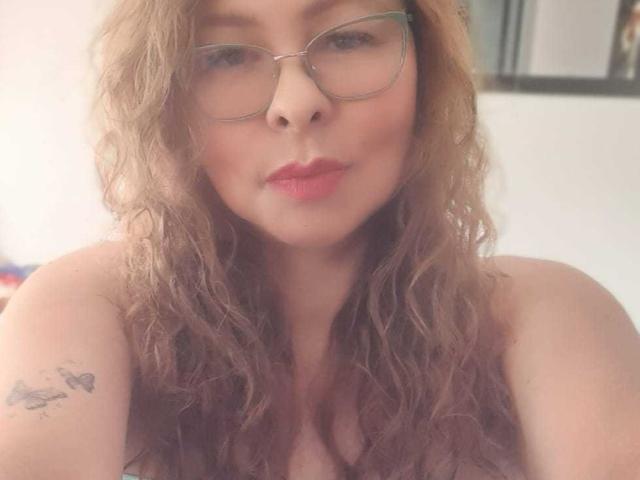 MiaAmoretti - Live porn &amp; sex cam - 28540739