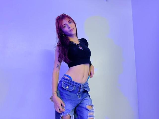 VioletteRoselle - Live sex cam - 28544057