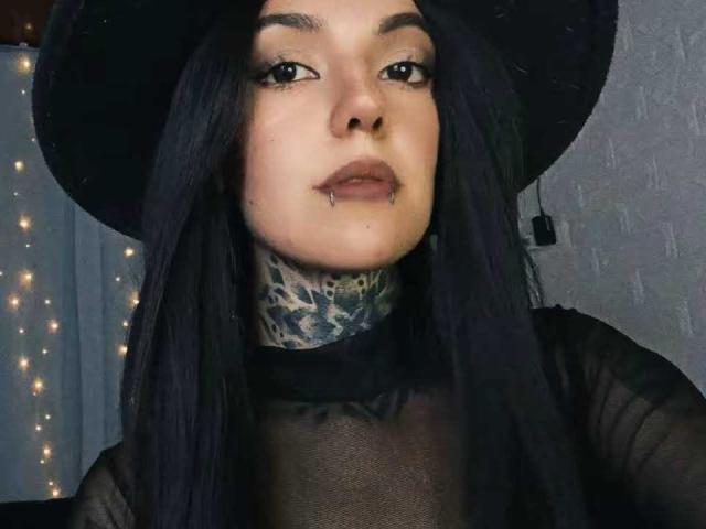 LannieGonzales - Live porn &amp; sex cam - 28544684