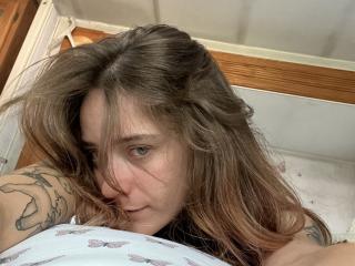 Yksityiskohtaiset tiedot mallista LexireyLoverEver