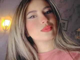 Yksityiskohtaiset tiedot mallista AmiiRosse