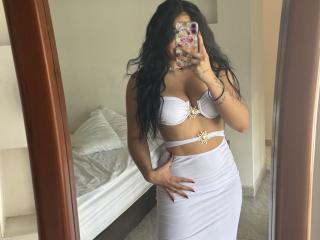 Yksityiskohtaiset tiedot mallista NicoColeman