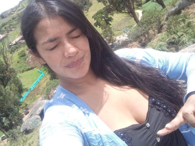 ArianithaXox - Live Sex Cam - 28545905