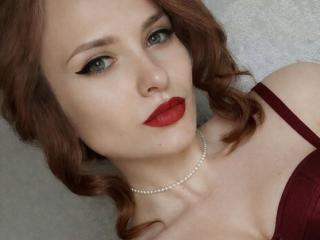 Yksityiskohtaiset tiedot mallista VictoriaAlarie