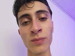 Yksityiskohtaiset tiedot mallista IthanSkin