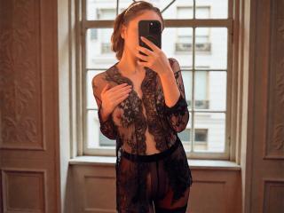 Yksityiskohtaiset tiedot mallista BiancaHotLove