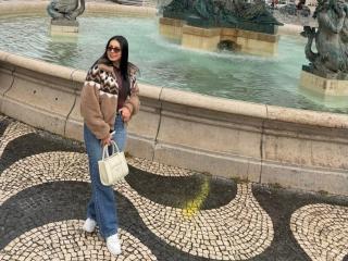 Yksityiskohtaiset tiedot mallista IsabellaJames