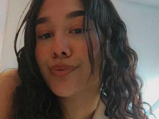 Yksityiskohtaiset tiedot mallista AlisRiven