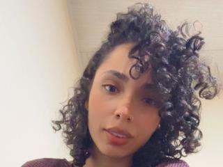 Yksityiskohtaiset tiedot mallista SilvanaXOwen