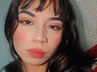 Yksityiskohtaiset tiedot mallista KatherinJohns