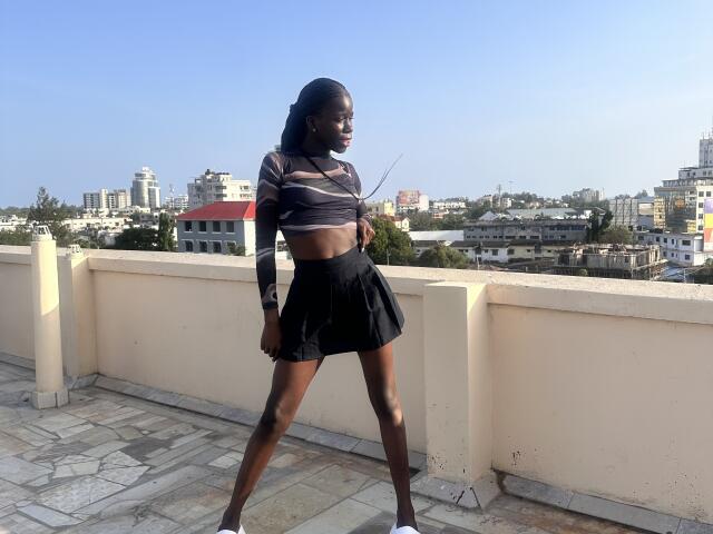 KharlaQueen - Live porn &amp; sex cam - 28548203